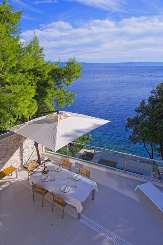 Luxury Seafront Villa My Dream With Private Pool, Jacuzzi And Staff At The Beach On Brac Island - Sumartin Selca  Εξωτερικό φωτογραφία