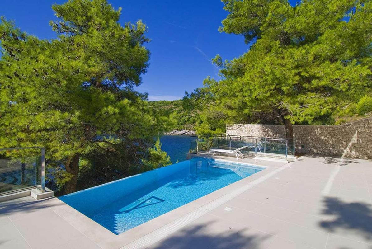 Luxury Seafront Villa My Dream With Private Pool, Jacuzzi And Staff At The Beach On Brac Island - Sumartin Selca  Εξωτερικό φωτογραφία